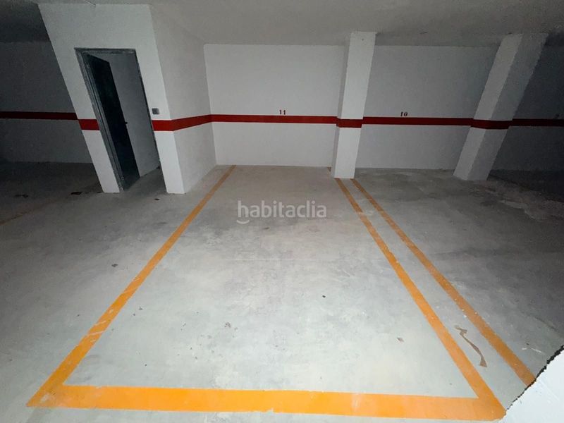 Foto 9584a76c-4bda-4ae0-b6a3-31a7febb0d6f. Aparcament cotxe a Albaida