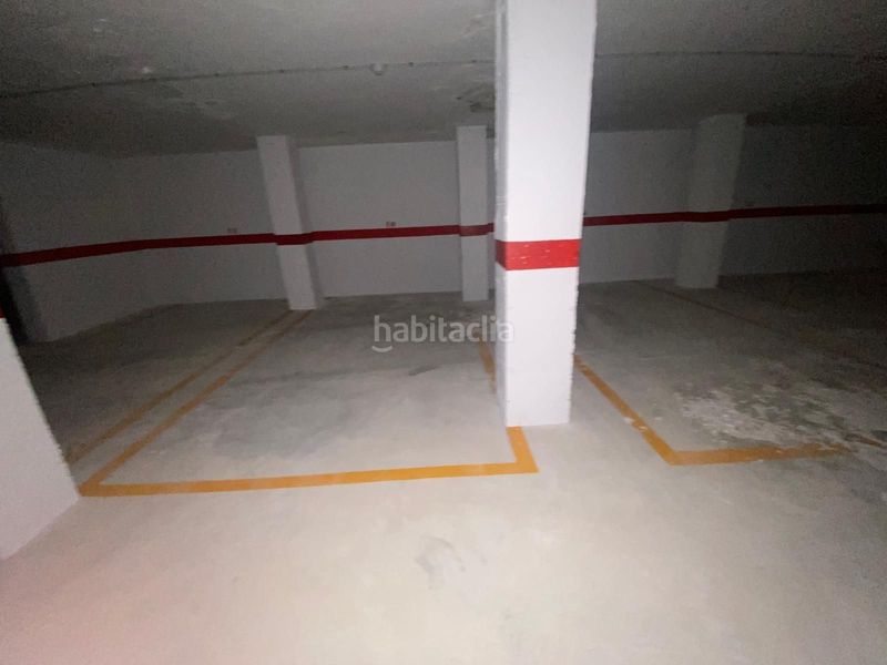 Foto b908a9e7-40ee-4866-9f61-3ca2cd560bfe. Aparcament cotxe a Albaida
