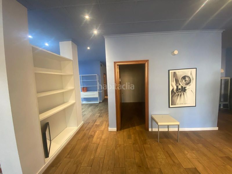 Foto ef1ed109-b1b3-4619-96e6-cd905dd630c8. Lloguer local comercial a Albaida
