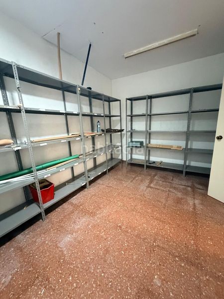 Foto f200c74f-6a32-49d5-8005-979d3b76d6fb. Lloguer local comercial a Cocentaina