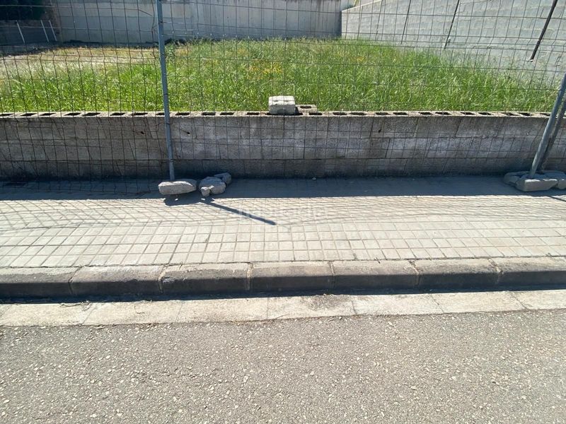 Foto 3c74731e-dc6d-4ce5-abee-e64f9831e7b0. Terreny residencial a Albaida