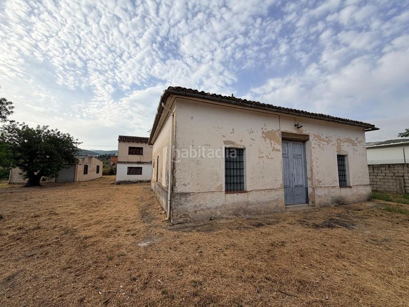 Foto 855171d0-f3cf-419c-af43-8af866a882b2. Xalet amb aparcament piscina a Albaida