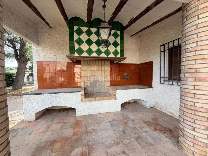 Foto beb1c558-989b-45d5-a998-b39ad2d89183. Xalet amb aparcament piscina a Albaida