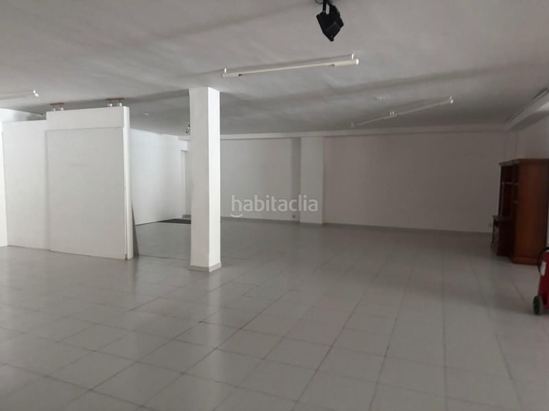 Foto 023b2753-a76b-4f24-837e-47e1c17566c3. Nau industrial a Albaida