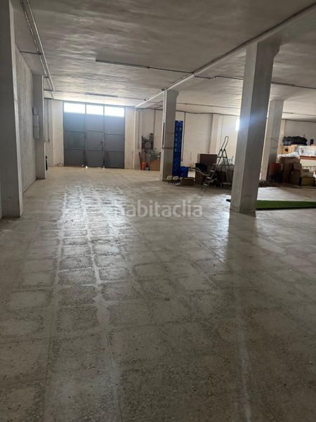 Foto 9227c3a2-5686-49f2-9d8e-f8b9dfc2dce9. Nau industrial a Albaida