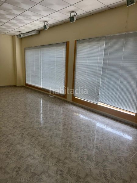 Foto ab6b0559-d243-4b00-bec1-5b4f6763049b. Nau industrial a Albaida