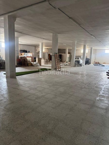 Foto c0efc453-408e-4a44-9290-be4311092337. Nau industrial a Albaida
