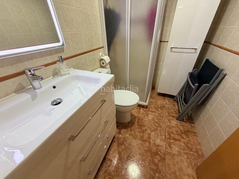 Foto e13782a3-e1b7-4372-bb84-cabb50471647. Casa adossada amb aparcament a Albaida