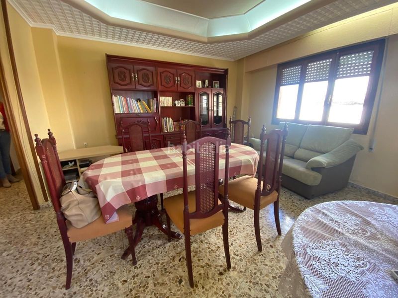 Foto 157a0f48-9b92-45b5-a0d6-548688a58c83. Casa amb aparcament a Loja