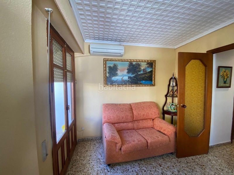 Foto 318d9984-15a3-4562-a331-942557d9e954. Casa amb aparcament a Loja