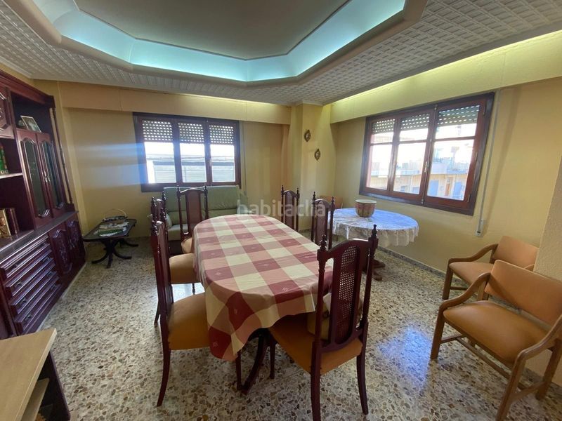 Foto 4135d653-5873-444f-972a-9a4af6755599. Casa amb aparcament a Loja