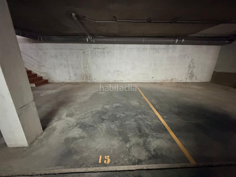 Foto e68afb20-d298-4fd5-af03-c1784bd56ed8. Aparcament cotxe a Albaida