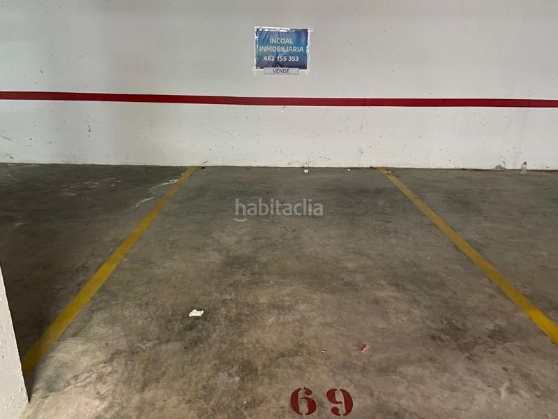 Foto eba89ef1-d16d-4909-a6a7-6e114b8ef88b. Aparcament cotxe a Loja