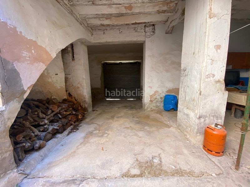 Foto 459abcb8-a835-4350-b031-e186e7bac737. Casa adossada a Bèlgida