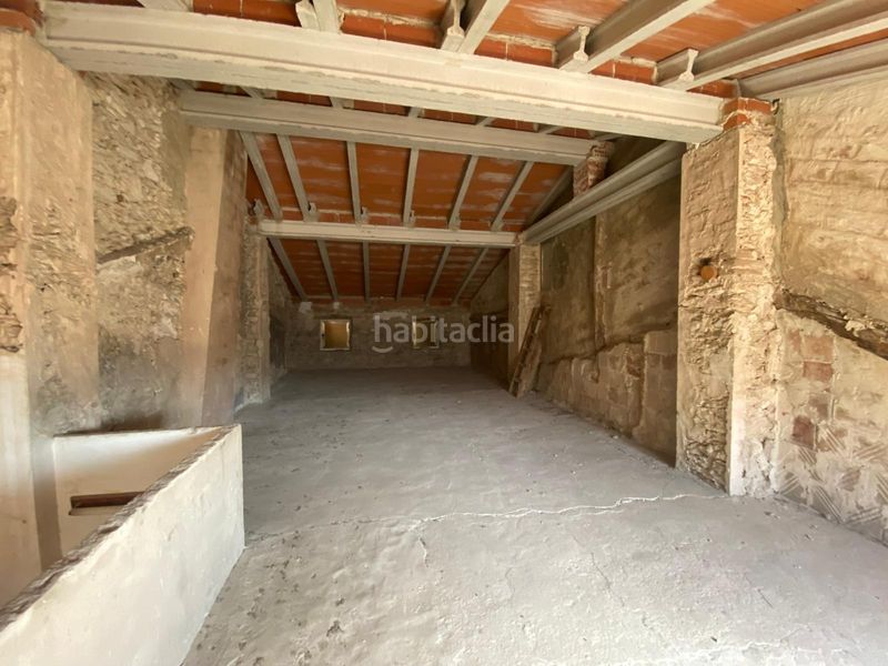 Foto b6fc1603-f679-41c6-9d60-d040fb6ac0ca. Casa adossada a Bèlgida