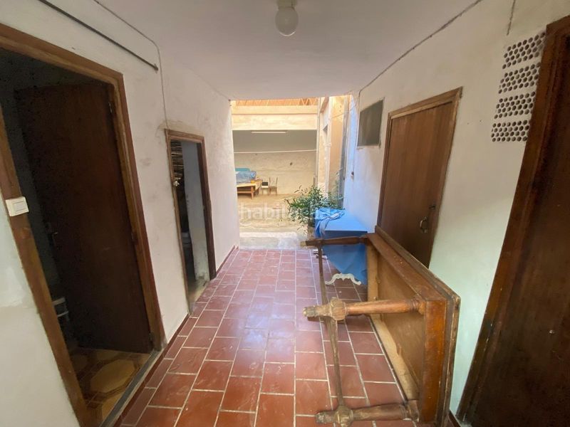 Foto cb27eca6-d686-4be7-a70b-adb7983f539f. Casa adossada a Bèlgida