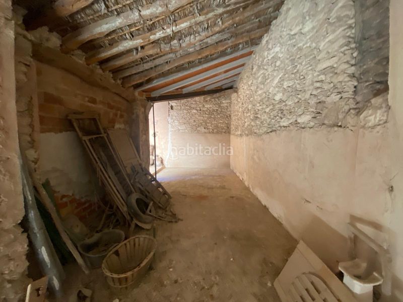 Foto e95b8111-70fd-4940-aa88-5fc877144868. Casa adossada a Bèlgida