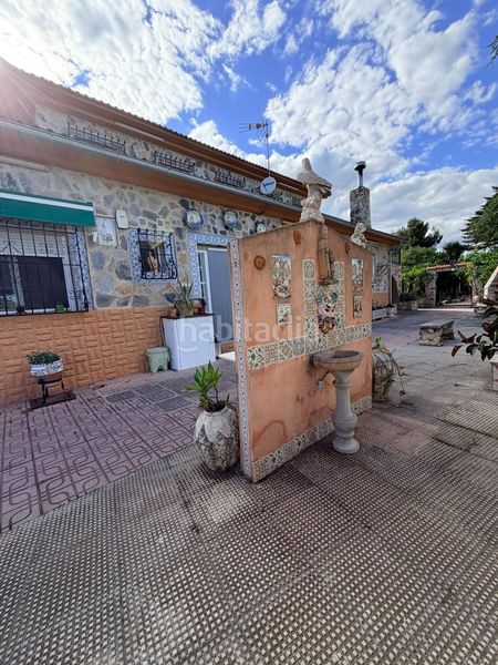 Foto 95b351e5-59fe-4e21-bd12-0d83f044af5c. Xalet amb aparcament piscina a Albaida