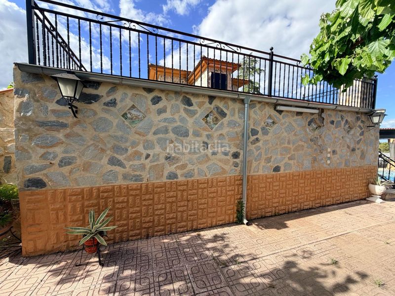 Foto ea6e809a-a3c2-4593-9974-f599702c03d3. Xalet amb aparcament piscina a Albaida