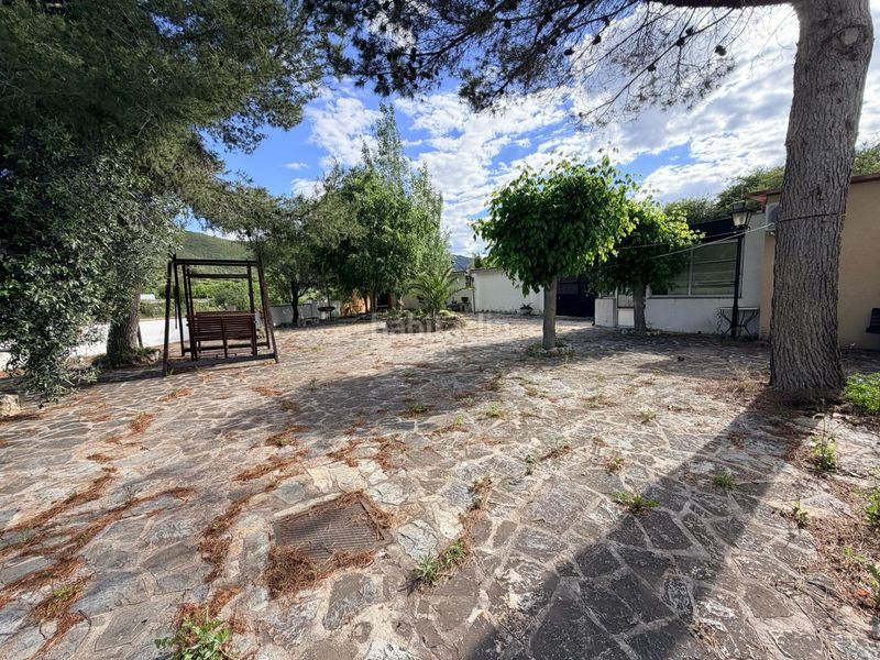 Foto ef1eba30-2ec8-4124-9775-9f707fbb47b5. Xalet amb aparcament piscina a Albaida