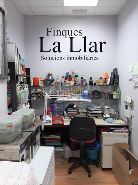 Foto 7fc89eed-806a-4046-a407-23c264505c64. Lloguer local comercial a Centre-Estació Gavà