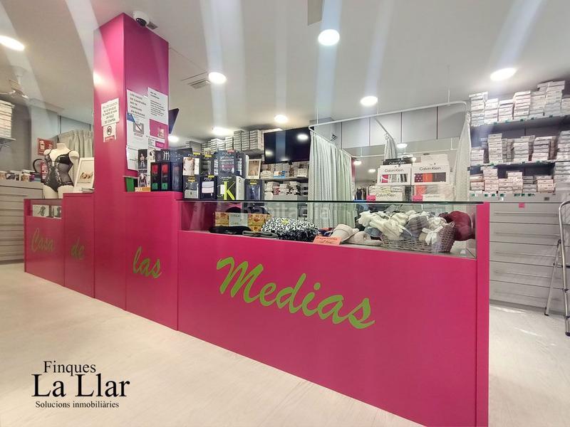 Foto 93a8e463-bfe5-4b2c-8b0e-b8732478b6a8. Traspàs local comercial a Centre-Estació Gavà