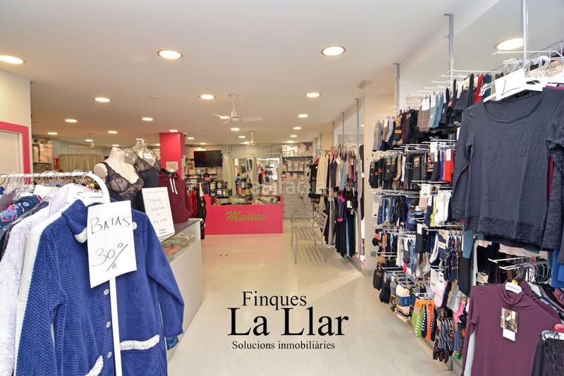 Foto 26a573df-5053-4b39-8d01-e0357b8c132c. Trapasso locale commerciale in Centre-Estació Gavà