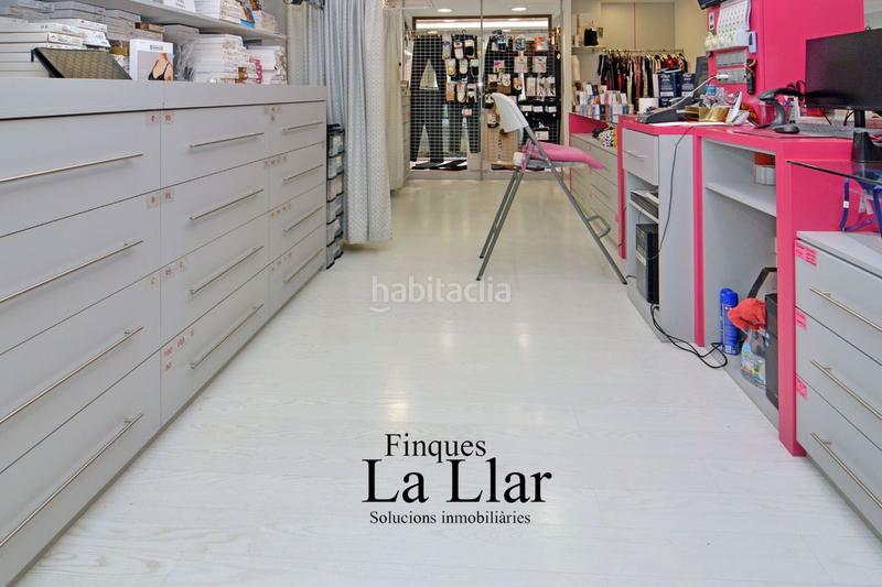 Foto c31a6cc1-ff6d-4f6d-9ef4-73d9d6f05460. Trapasso locale commerciale in Centre-Estació Gavà