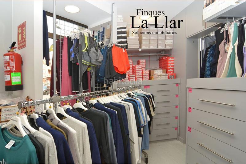 Foto ee77ff9a-802c-46d9-92bc-fbd0a9b56c46. Trapasso locale commerciale in Centre-Estació Gavà