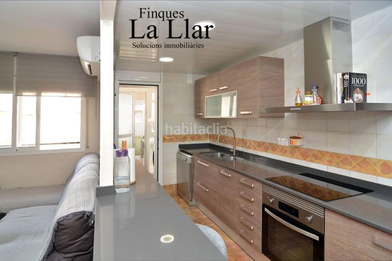 Foto 1559bd3f-af52-4b79-927b-f9d6a911fe23. Duplex con riscaldamento in Marianao Sant Boi de Llobregat