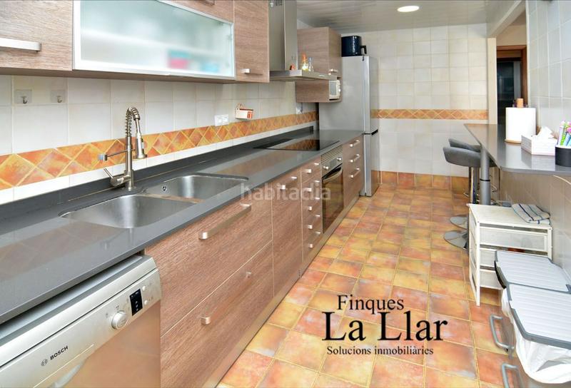 Foto 9482ab4b-da33-4aaf-8977-d6c15e1b0465. Duplex con riscaldamento in Marianao Sant Boi de Llobregat