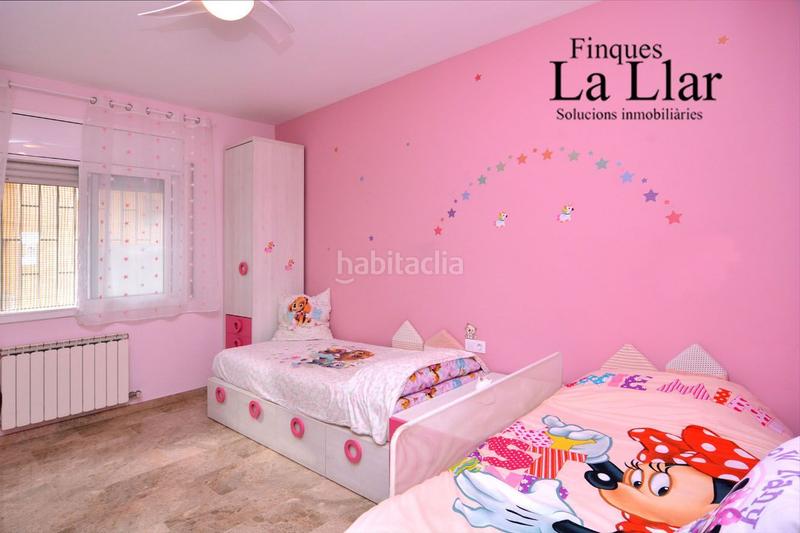 Foto 9ea1a453-c256-4e71-b33b-54eb354d8615. Duplex con riscaldamento in Marianao Sant Boi de Llobregat