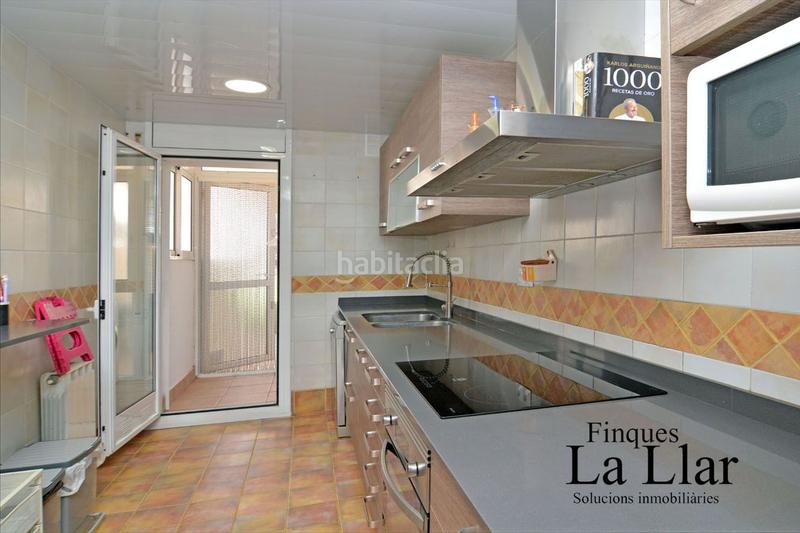 Foto ceebb080-b9a1-4e5b-b860-bb5621726221. Duplex con riscaldamento in Marianao Sant Boi de Llobregat