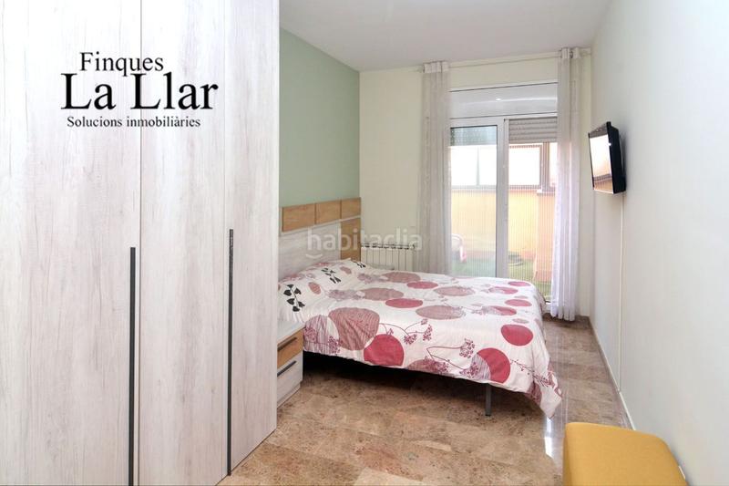 Foto dcf90b42-6468-47d9-90c2-51cde1c6d98c. Duplex con riscaldamento in Marianao Sant Boi de Llobregat