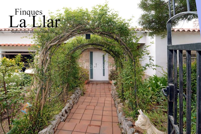 Foto 2fab47e0-acb5-4d42-951c-95d1edb9db5e. Casa in carretera de begues 48 in Bruguers Gavà