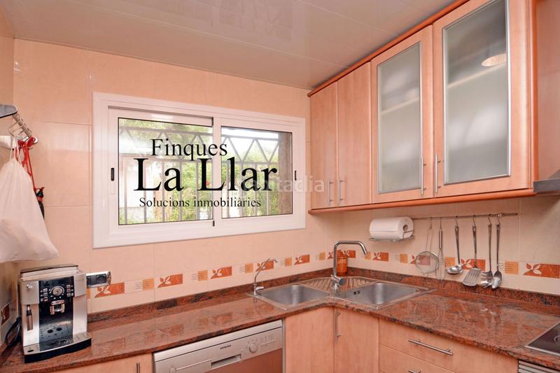 Foto 664c3fa0-b161-401e-a7fd-9d2ecf006aee. Casa in carretera de begues 48 in Bruguers Gavà