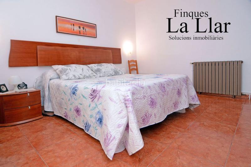 Foto 6e316c62-d2f9-4011-af5f-aef198b79b15. Casa in carretera de begues 48 in Bruguers Gavà