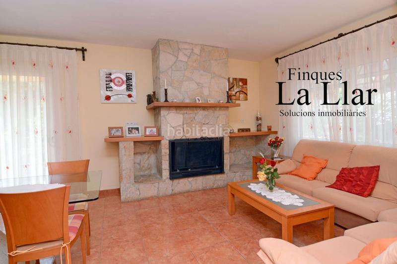 Foto 9d94496a-7f0e-442b-8526-fbbf7ff77898. Casa in carretera de begues 48 in Bruguers Gavà