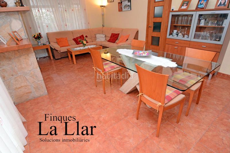 Foto ce5c2aaf-8b95-43d5-9054-58ce287d5407. Casa in carretera de begues 48 in Bruguers Gavà