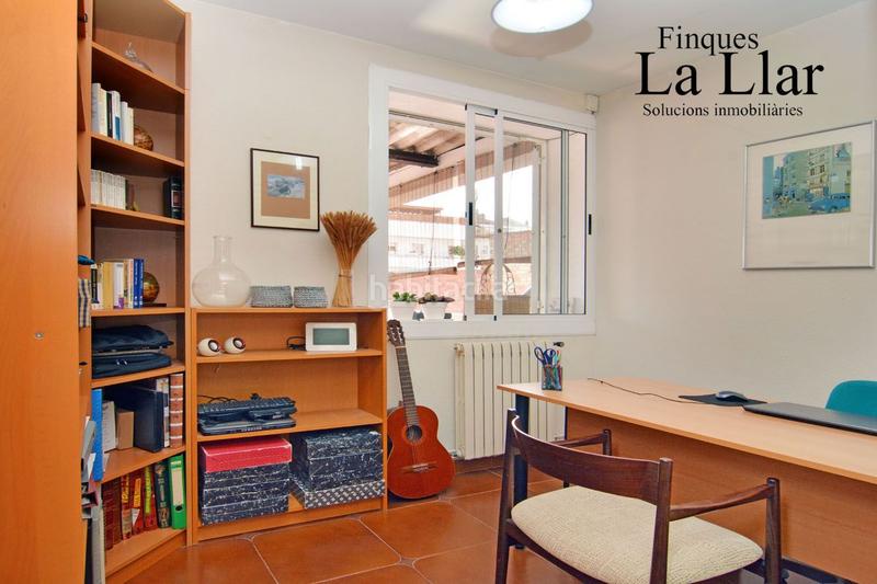 Foto 0d80b387-7c95-4a5e-9ee5-45a0a111fe83. Casa amb calefacció a Centre-Estació Gavà