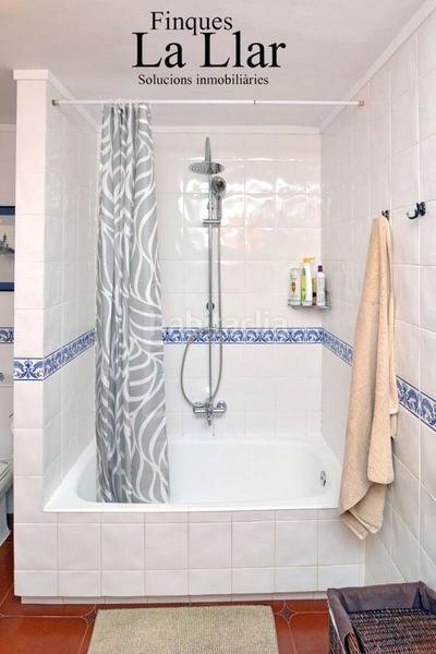 Foto 65368b09-1c56-4d75-a1a0-7aed0940b6ea. Casa amb calefacció a Centre-Estació Gavà