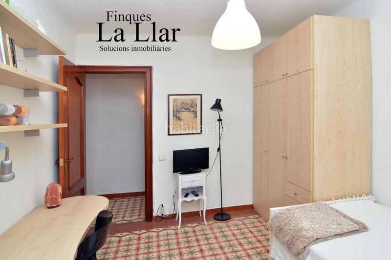 Foto 6c19f7f8-584d-4068-b3f6-d2b2a4100a96. Casa amb calefacció a Centre-Estació Gavà