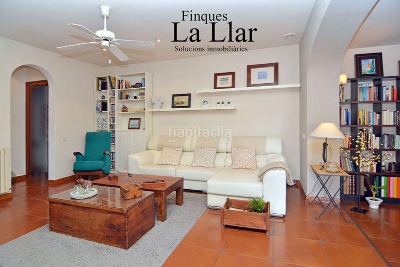 Foto 916e4835-c6c3-4cab-9a5f-d78bd83459ae. Casa amb calefacció a Centre-Estació Gavà