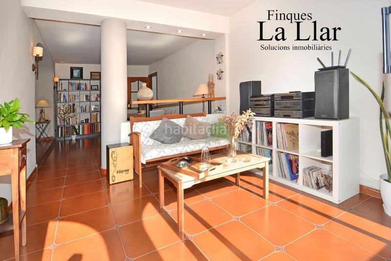 Foto baab8eb4-9be0-4e8c-8399-39e3d536fb9d. Casa amb calefacció a Centre-Estació Gavà