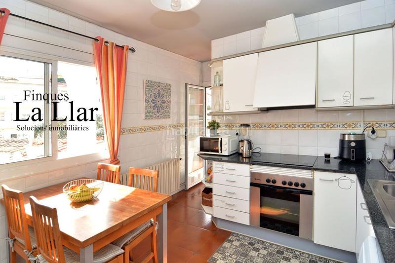 Foto bd157782-1319-411e-a28e-3200158f3625. Casa amb calefacció a Centre-Estació Gavà