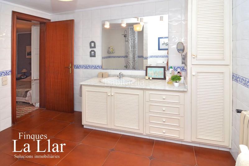 Foto d3c95548-a0b3-4fd9-ab47-793fd0f9ed1a. Casa amb calefacció a Centre-Estació Gavà