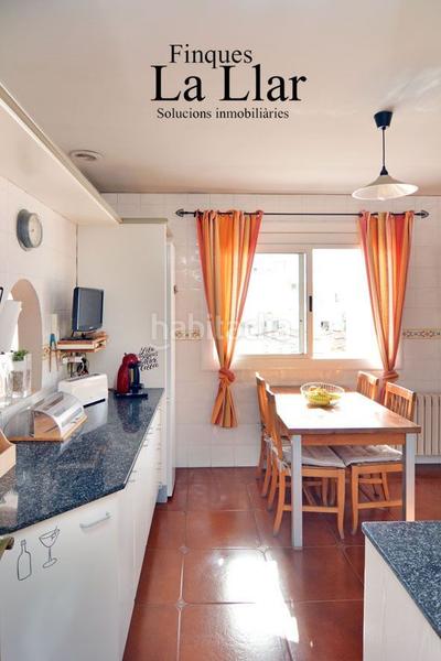 Foto e68cc2cc-307e-45c3-bdd4-f87c312639f2. Casa amb calefacció a Centre-Estació Gavà