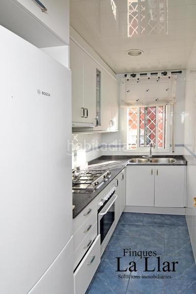 Foto 239d053b-fea1-4dda-a07b-2291215579f6. Piso atico en venta en gava con terraza visítalo! en Gavà