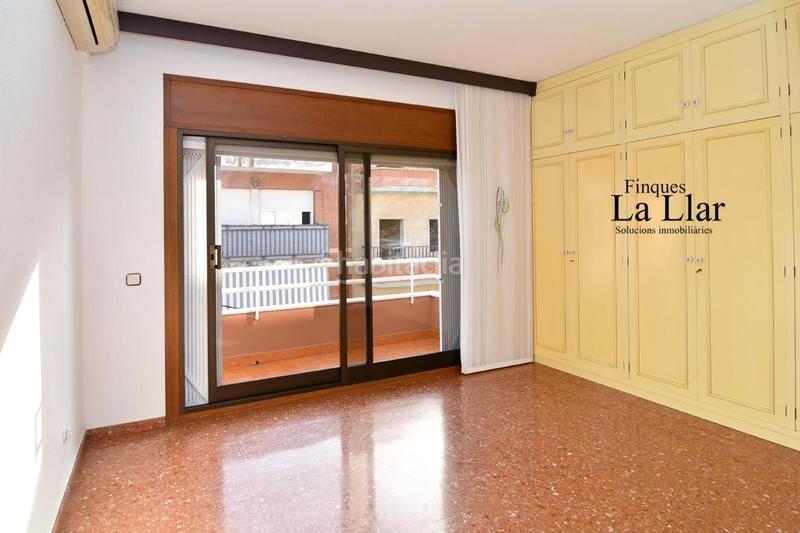 Foto 62ec54ab-0acc-4955-a71b-878b854dd45e. Piso atico en venta en gava con terraza visítalo! en Gavà