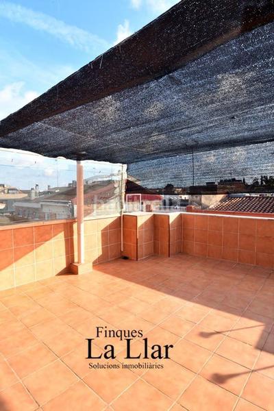 Foto b1d4d561-ac5f-4e09-9354-49af8cd420c7. Piso atico en venta en gava con terraza visítalo! en Gavà